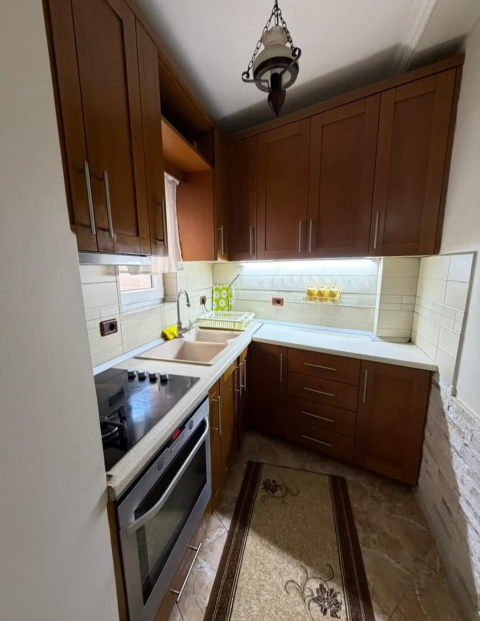 Jepet me qera shtëpi private në Lagjen 5, Korçë