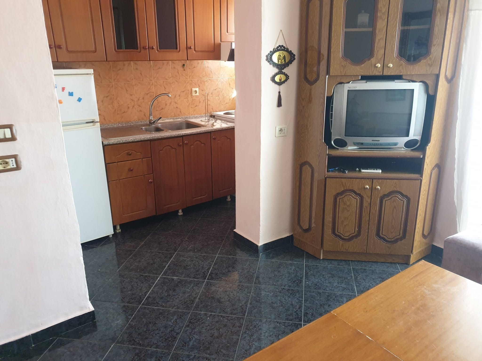 🏡 Jepet me qira apartament në Korçë – Lagjja 17