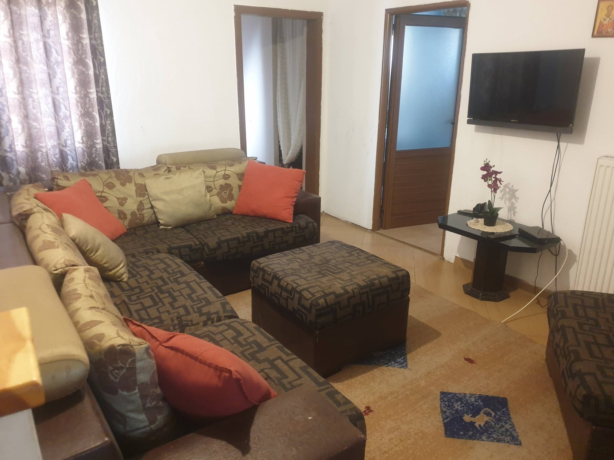 🏡 Jepet me qira shtëpi private 2-katëshe në Korçë